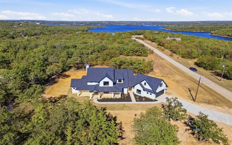 1552 Lakeridge Boulevard, Sunset, TX 76270, 4 Bedrooms Bedrooms, ,3 BathroomsBathrooms,Residential,For Sale,1552 Lakeridge Boulevard,0,21101331