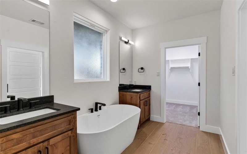 3306 Promenade Court, Granbury, TX 76049, 4 Bedrooms Bedrooms, ,2 BathroomsBathrooms,Residential,For Sale,3306 Promenade Court,0,21103210