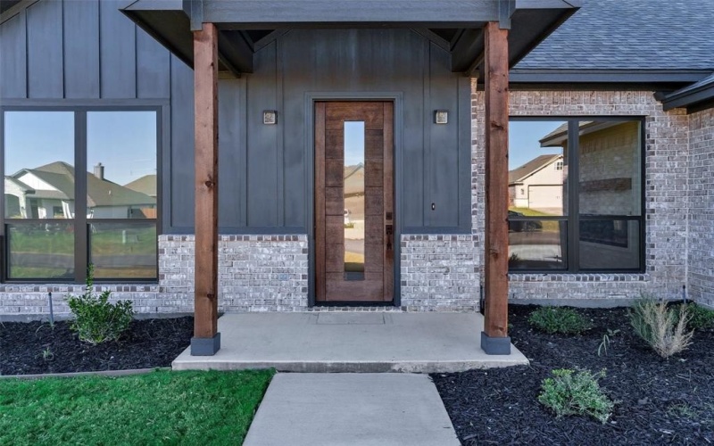 3306 Promenade Court, Granbury, TX 76049, 4 Bedrooms Bedrooms, ,2 BathroomsBathrooms,Residential,For Sale,3306 Promenade Court,0,21103210