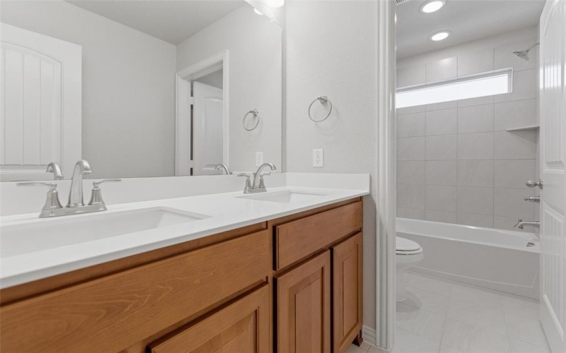 1928 Velora Drive, Haslet, TX 76052, 4 Habitaciones Habitaciones , ,3 BañosBaños,Residential,En Venta,1928 Velora Drive,0,21105104