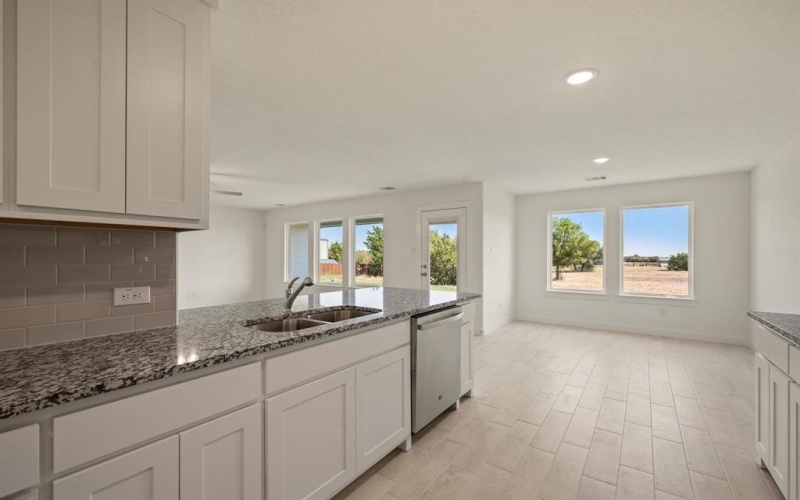 1020 Gatlin Circle, Springtown, TX 76082, 3 Bedrooms Bedrooms, ,2 BathroomsBathrooms,Residential,For Sale,1020 Gatlin Circle,0,21105121