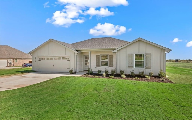 1020 Gatlin Circle, Springtown, TX 76082, 3 Bedrooms Bedrooms, ,2 BathroomsBathrooms,Residential,For Sale,1020 Gatlin Circle,0,21105121