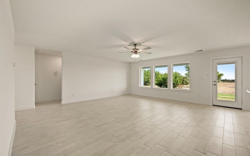 1020 Gatlin Circle, Springtown, TX 76082, 3 Bedrooms Bedrooms, ,2 BathroomsBathrooms,Residential,For Sale,1020 Gatlin Circle,0,21105121