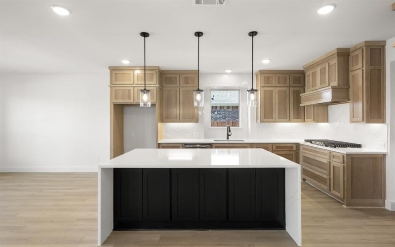 1228 Strait Lane, Burleson, TX 76028, 5 Habitaciones Habitaciones , ,5 BañosBaños,Residential,En Venta,1228 Strait Lane,0,21105122