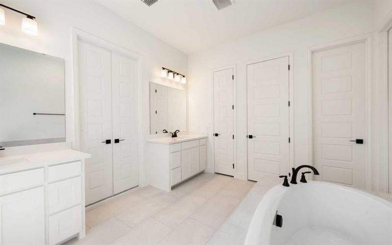 1107 Barnmeadow Lane, Forney, TX 75126, 4 Habitaciones Habitaciones , ,3 BañosBaños,Residential,En Venta,1107 Barnmeadow Lane,0,21105147