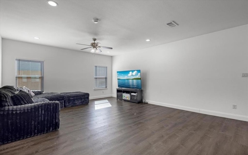 115 Labein Avenue, Greenville, TX 75402, 4 Bedrooms Bedrooms, ,3 BathroomsBathrooms,Residential,For Sale,115 Labein Avenue,0,21104181