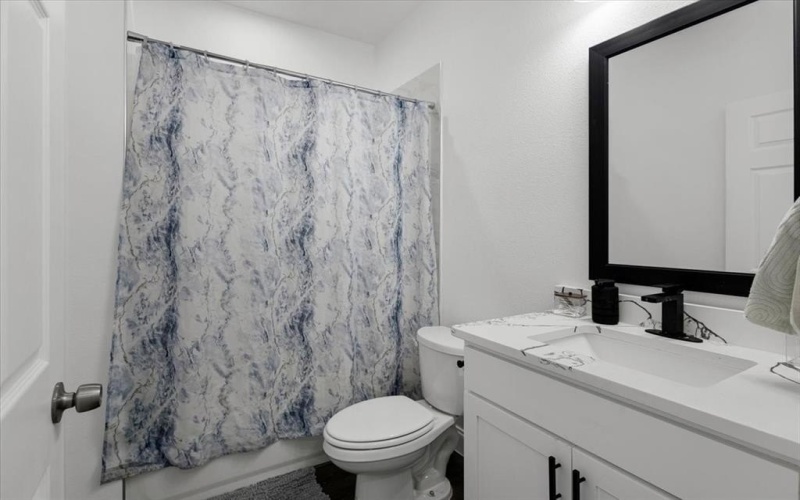 115 Labein Avenue, Greenville, TX 75402, 4 Bedrooms Bedrooms, ,3 BathroomsBathrooms,Residential,For Sale,115 Labein Avenue,0,21104181