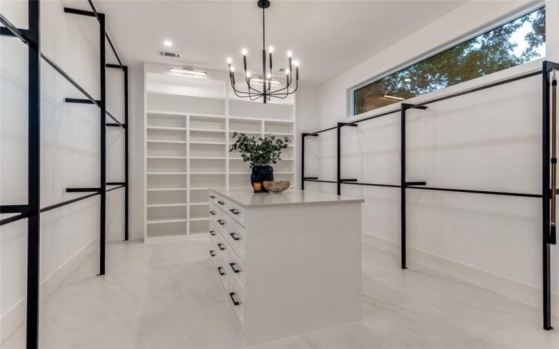 3788 Vinecrest Drive, Dallas, TX 75229, 5 Bedrooms Bedrooms, ,6 BathroomsBathrooms,Residential,For Sale,3788 Vinecrest Drive,0,21104624