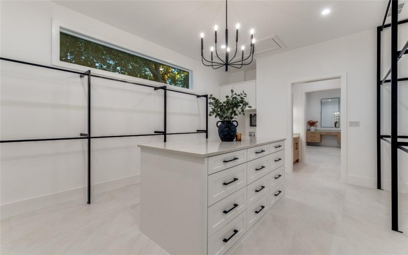 3788 Vinecrest Drive, Dallas, TX 75229, 5 Bedrooms Bedrooms, ,6 BathroomsBathrooms,Residential,For Sale,3788 Vinecrest Drive,0,21104624