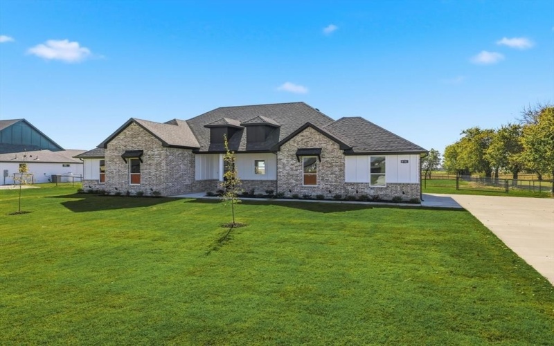 8751 Kassandra Drive, Sanger, TX 76266, 4 Habitaciones Habitaciones , ,3 BañosBaños,Residential,En Venta,8751 Kassandra Drive,0,21104677