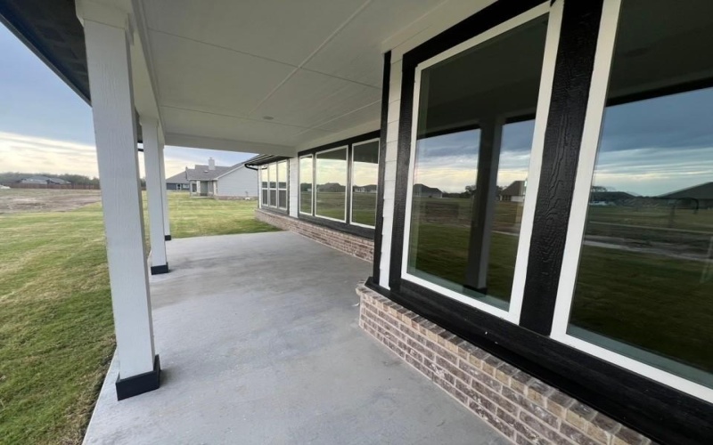 3107 White Oak Road, Oak Ridge, TX 75161, 4 Bedrooms Bedrooms, ,3 BathroomsBathrooms,Residential,For Sale,3107 White Oak Road,0,21104843