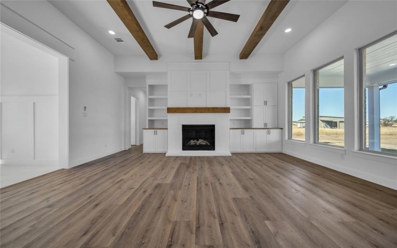 819 Meadow Lark Lane, Red Oak, TX 75154, 5 Bedrooms Bedrooms, ,2 BathroomsBathrooms,Residential,For Sale,819 Meadow Lark Lane,0,21104868