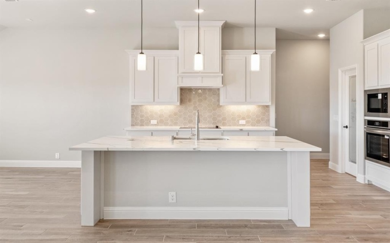 4034 Eagles Bluff Road, Midlothian, TX 76065, 4 Habitaciones Habitaciones , ,3 BañosBaños,Residential,En Venta,4034 Eagles Bluff Road,0,21104921