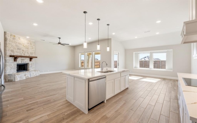 4034 Eagles Bluff Road, Midlothian, TX 76065, 4 Habitaciones Habitaciones , ,3 BañosBaños,Residential,En Venta,4034 Eagles Bluff Road,0,21104921