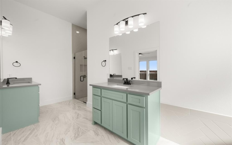 1228 Dolly Drive, Burleson, TX 76028, 4 Habitaciones Habitaciones , ,3 BañosBaños,Residential,En Venta,1228 Dolly Drive,0,21104963