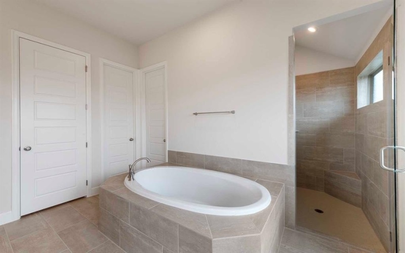 1002 Biltmore Court, Forney, TX 75126, 4 Habitaciones Habitaciones , ,3 BañosBaños,Residential,En Venta,1002 Biltmore Court,0,21105000