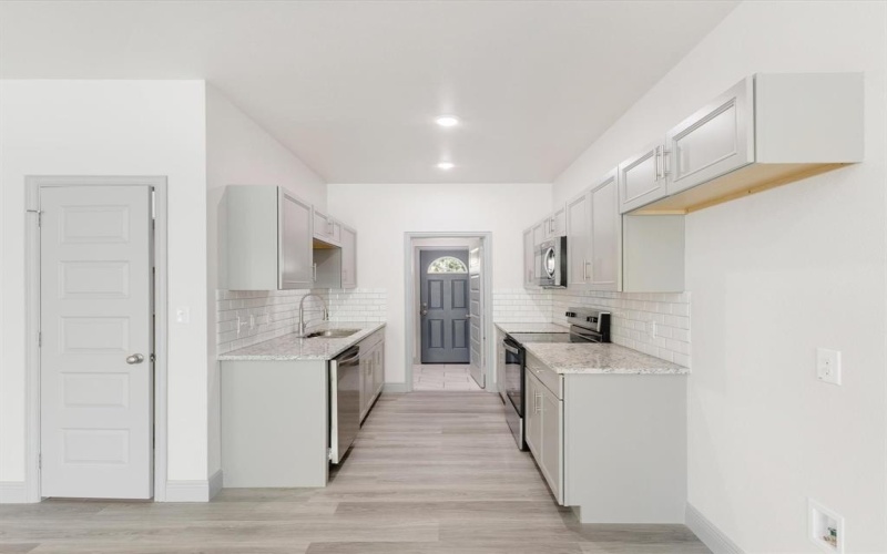 6110 Tejas Drive, Mabank, TX 75156, 3 Bedrooms Bedrooms, ,2 BathroomsBathrooms,Residential,For Sale,6110 Tejas Drive,0,21105013