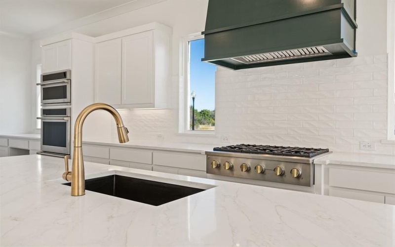 601 Eagle Court W, Aledo, TX 76008, 4 Bedrooms Bedrooms, ,3 BathroomsBathrooms,Residential,For Sale,601 Eagle Court W,0,21105041