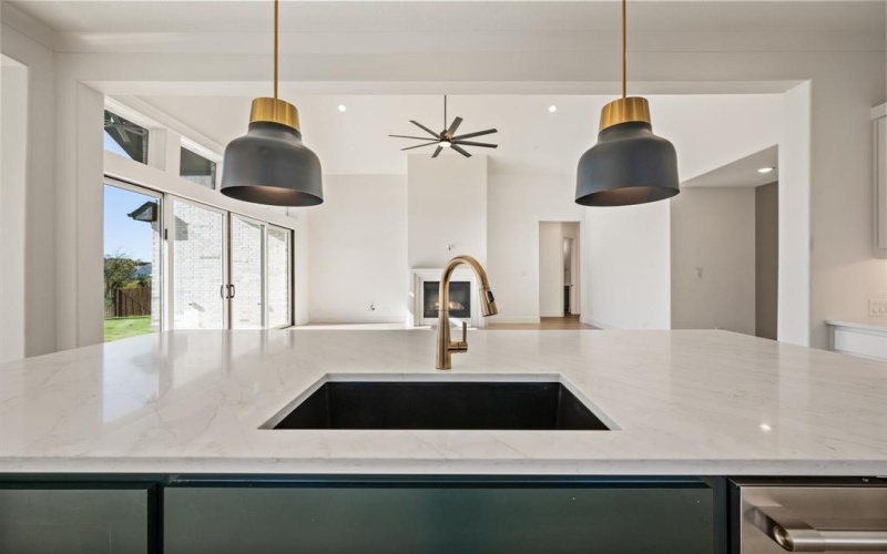 601 Eagle Court W, Aledo, TX 76008, 4 Bedrooms Bedrooms, ,3 BathroomsBathrooms,Residential,For Sale,601 Eagle Court W,0,21105041