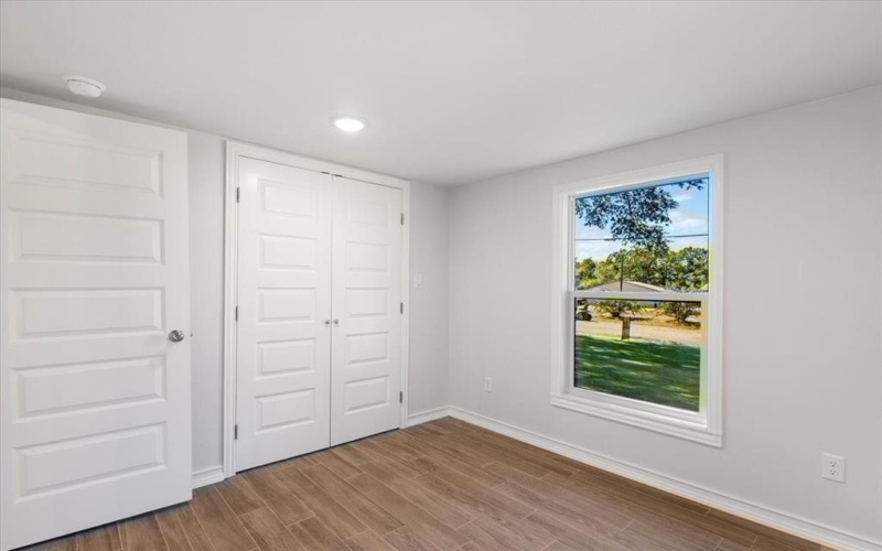 15610 Simmons Lane, Lindale, TX 75771, 2 Bedrooms Bedrooms, ,1 BathroomBathrooms,Residential,For Sale,15610 Simmons Lane,0,21105067