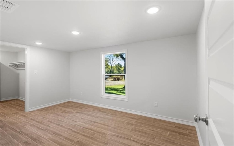 15610 Simmons Lane, Lindale, TX 75771, 2 Bedrooms Bedrooms, ,1 BathroomBathrooms,Residential,For Sale,15610 Simmons Lane,0,21105067