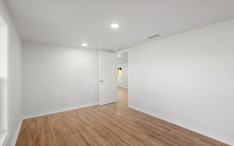 15610 Simmons Lane, Lindale, TX 75771, 2 Bedrooms Bedrooms, ,1 BathroomBathrooms,Residential,For Sale,15610 Simmons Lane,0,21105067