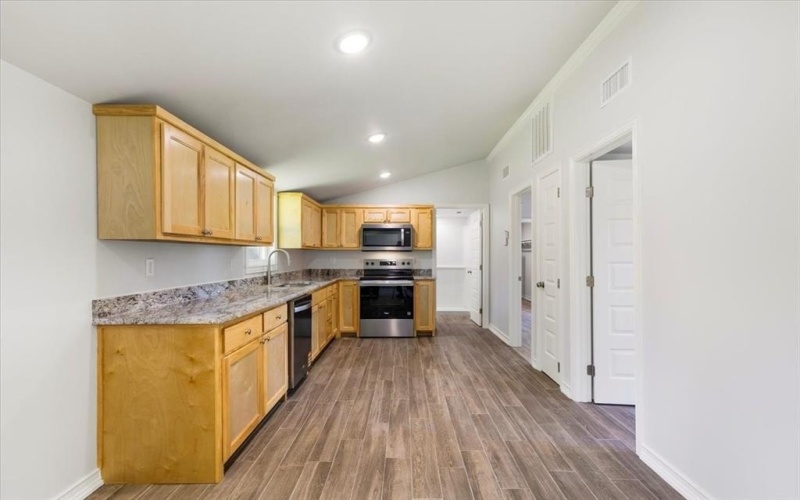 15610 Simmons Lane, Lindale, TX 75771, 2 Bedrooms Bedrooms, ,1 BathroomBathrooms,Residential,For Sale,15610 Simmons Lane,0,21105067