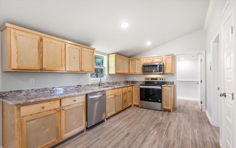 15610 Simmons Lane, Lindale, TX 75771, 2 Bedrooms Bedrooms, ,1 BathroomBathrooms,Residential,For Sale,15610 Simmons Lane,0,21105067