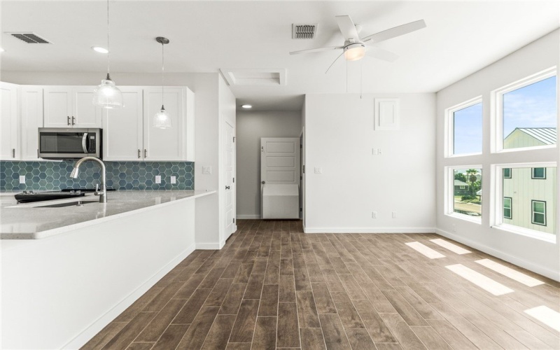 603 E Avenue G unit: 402 #402, Port Aransas, TX 78373, 4 Bedrooms Bedrooms, ,3 BathroomsBathrooms,Residential,For Sale,603 E Avenue G unit: 402,0,465277