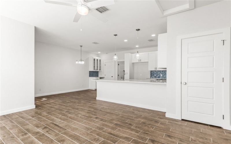 603 E Avenue G unit: 402 #402, Port Aransas, TX 78373, 4 Bedrooms Bedrooms, ,3 BathroomsBathrooms,Residential,For Sale,603 E Avenue G unit: 402,0,465277