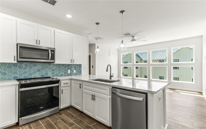 603 E Avenue G unit: 402 #402, Port Aransas, TX 78373, 4 Bedrooms Bedrooms, ,3 BathroomsBathrooms,Residential,For Sale,603 E Avenue G unit: 402,0,465277