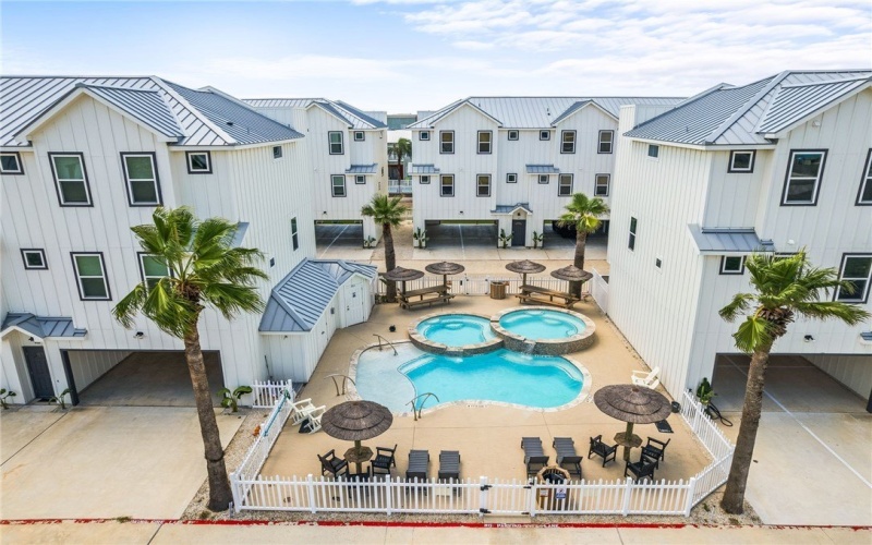 603 E Avenue G unit: 402 #402, Port Aransas, TX 78373, 4 Bedrooms Bedrooms, ,3 BathroomsBathrooms,Residential,For Sale,603 E Avenue G unit: 402,0,465277