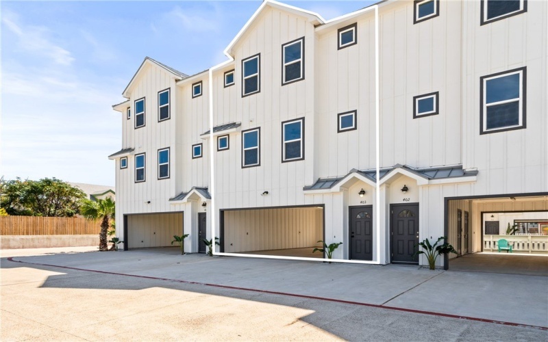 603 E Avenue G unit: 403 #403, Port Aransas, TX 78373, 4 Bedrooms Bedrooms, ,3 BathroomsBathrooms,Residential,For Sale,603 E Avenue G unit: 403,0,465280