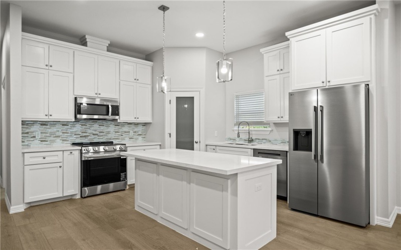 509 W Ragland Avenue, Kingsville, TX 78363, 3 Bedrooms Bedrooms, ,2 BathroomsBathrooms,Residential,For Sale,509 W Ragland Avenue,0,467403