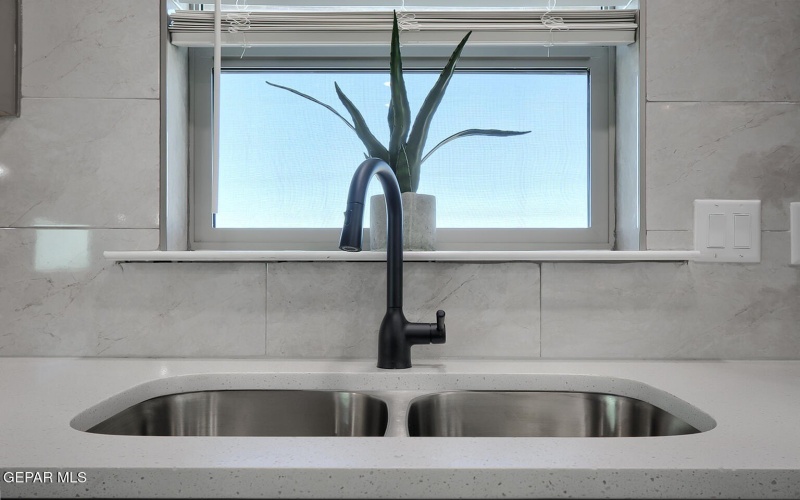 13841 CENTRO VISTA Avenue, Horizon City, TX 79928, 3 Bedrooms Bedrooms, ,2 BathroomsBathrooms,Residential,For Sale,13841 CENTRO VISTA Avenue,0,933285