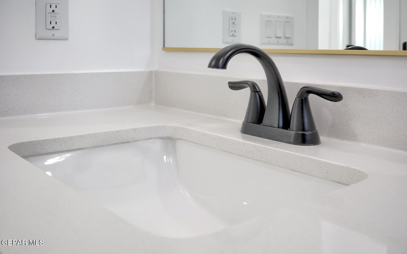 13833 Centro Vista Avenue, Horizon City, TX 79928, 3 Bedrooms Bedrooms, ,2 BathroomsBathrooms,Residential,For Sale,13833 Centro Vista Avenue,0,933286