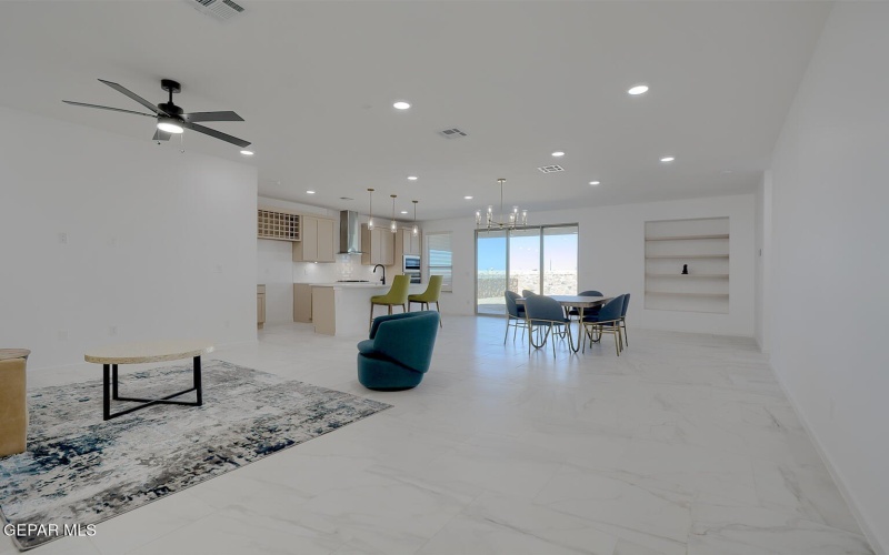 13833 Centro Vista Avenue, Horizon City, TX 79928, 3 Bedrooms Bedrooms, ,2 BathroomsBathrooms,Residential,For Sale,13833 Centro Vista Avenue,0,933286