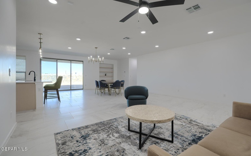 13833 Centro Vista Avenue, Horizon City, TX 79928, 3 Bedrooms Bedrooms, ,2 BathroomsBathrooms,Residential,For Sale,13833 Centro Vista Avenue,0,933286