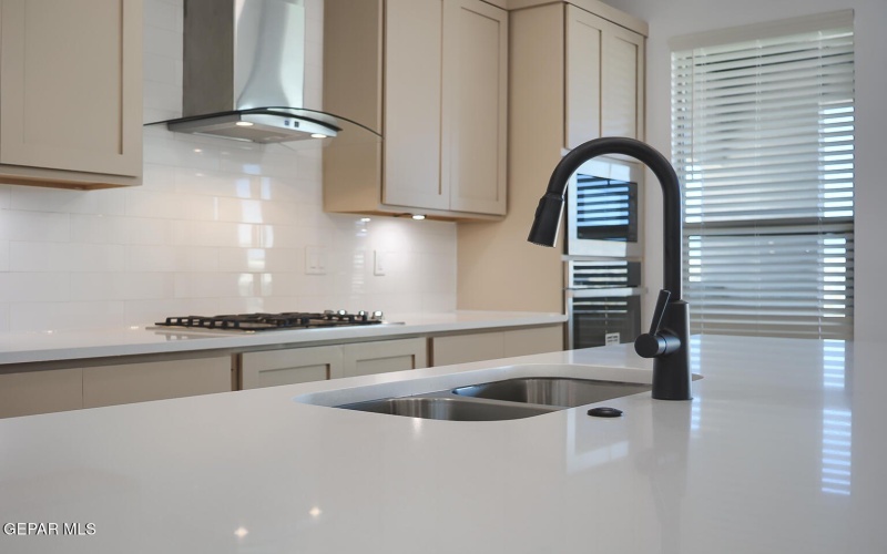 13833 Centro Vista Avenue, Horizon City, TX 79928, 3 Bedrooms Bedrooms, ,2 BathroomsBathrooms,Residential,For Sale,13833 Centro Vista Avenue,0,933286