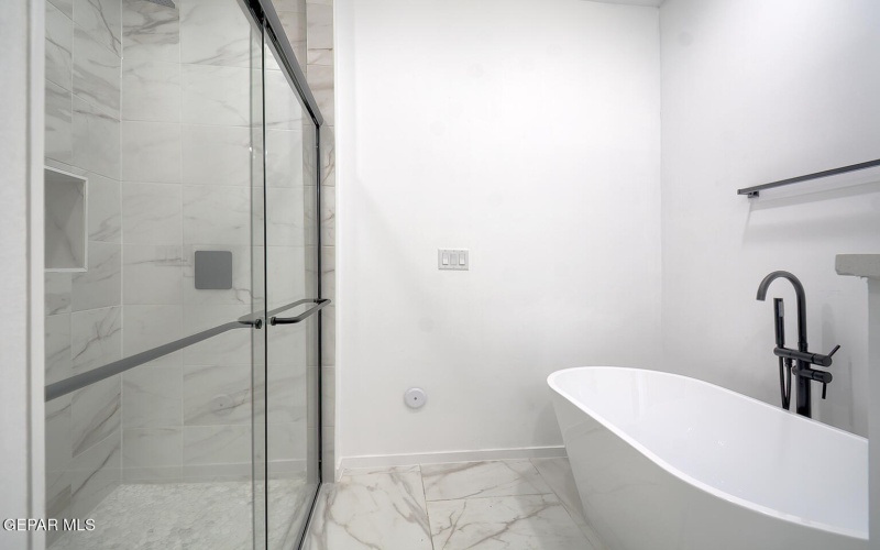 13833 Centro Vista Avenue, Horizon City, TX 79928, 3 Bedrooms Bedrooms, ,2 BathroomsBathrooms,Residential,For Sale,13833 Centro Vista Avenue,0,933286