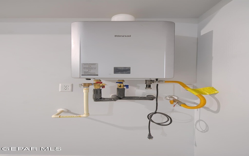 13833 Centro Vista Avenue, Horizon City, TX 79928, 3 Bedrooms Bedrooms, ,2 BathroomsBathrooms,Residential,For Sale,13833 Centro Vista Avenue,0,933286