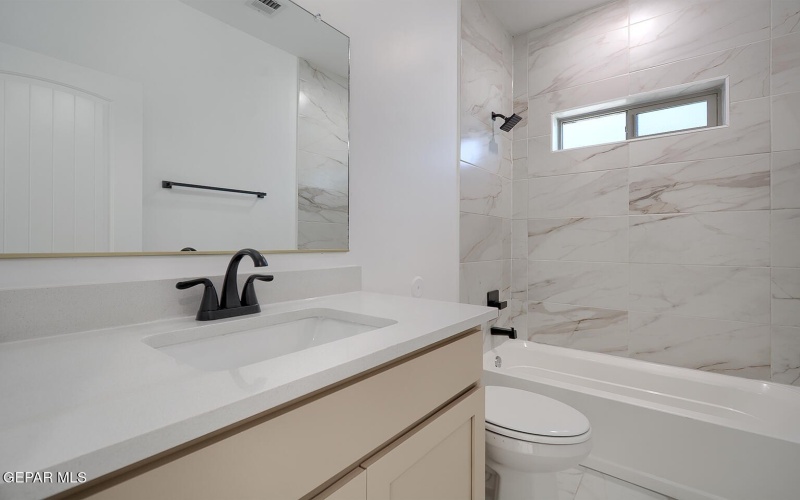 13833 Centro Vista Avenue, Horizon City, TX 79928, 3 Bedrooms Bedrooms, ,2 BathroomsBathrooms,Residential,For Sale,13833 Centro Vista Avenue,0,933286