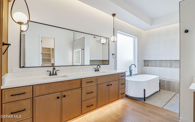 832 Eltham Drive, Horizon City, TX 79928, 4 Bedrooms Bedrooms, ,3 BathroomsBathrooms,Residential,For Sale,832 Eltham Drive,0,933318