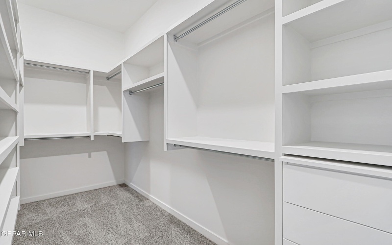 832 Eltham Drive, Horizon City, TX 79928, 4 Bedrooms Bedrooms, ,3 BathroomsBathrooms,Residential,For Sale,832 Eltham Drive,0,933318