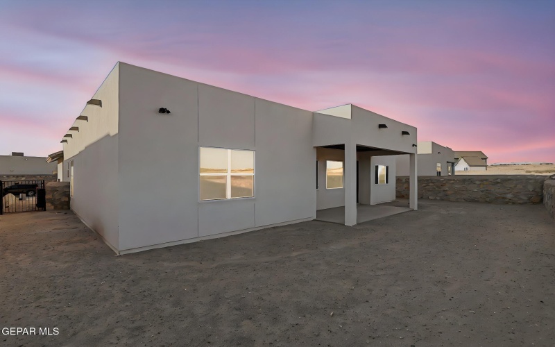 832 Eltham Drive, Horizon City, TX 79928, 4 Bedrooms Bedrooms, ,3 BathroomsBathrooms,Residential,For Sale,832 Eltham Drive,0,933318