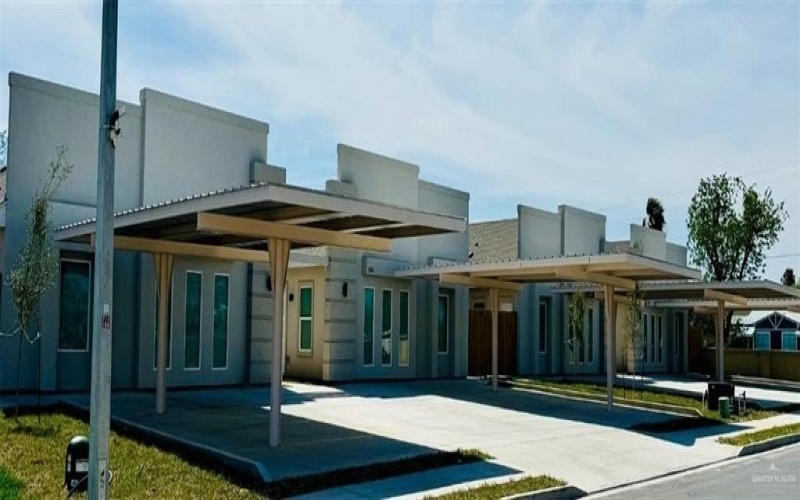 802 E Starr Street, Mercedes, TX 78570, ,Residential Multi Family,For Sale,802 E Starr Street,0,484004