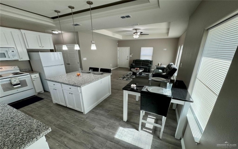 802 E Starr Street, Mercedes, TX 78570, ,Residential Multi Family,For Sale,802 E Starr Street,0,484004