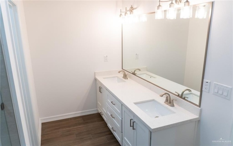 2214 San Charbel Street, San Juan, TX 78589, 3 Habitaciones Habitaciones , ,2 BañosBaños,Residential,En Venta,2214 San Charbel Street,0,486378