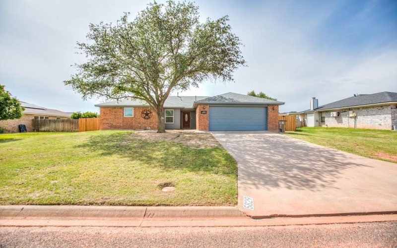 5829 Davenport Dr, San Angelo, TX 76901, 3 Bedrooms Bedrooms, ,2 BathroomsBathrooms,Residential,For Sale,5829 Davenport Dr,0,129667