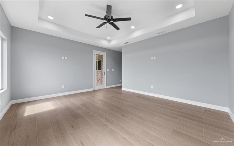 4521 N Central Avenue, Brownsville, TX 78526, 4 Bedrooms Bedrooms, ,5 BathroomsBathrooms,Residential,For Sale,4521 N Central Avenue,465384